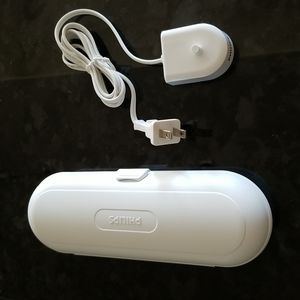BNWOT Charger and Travel Case for Philips Sonicare Toothbrushes